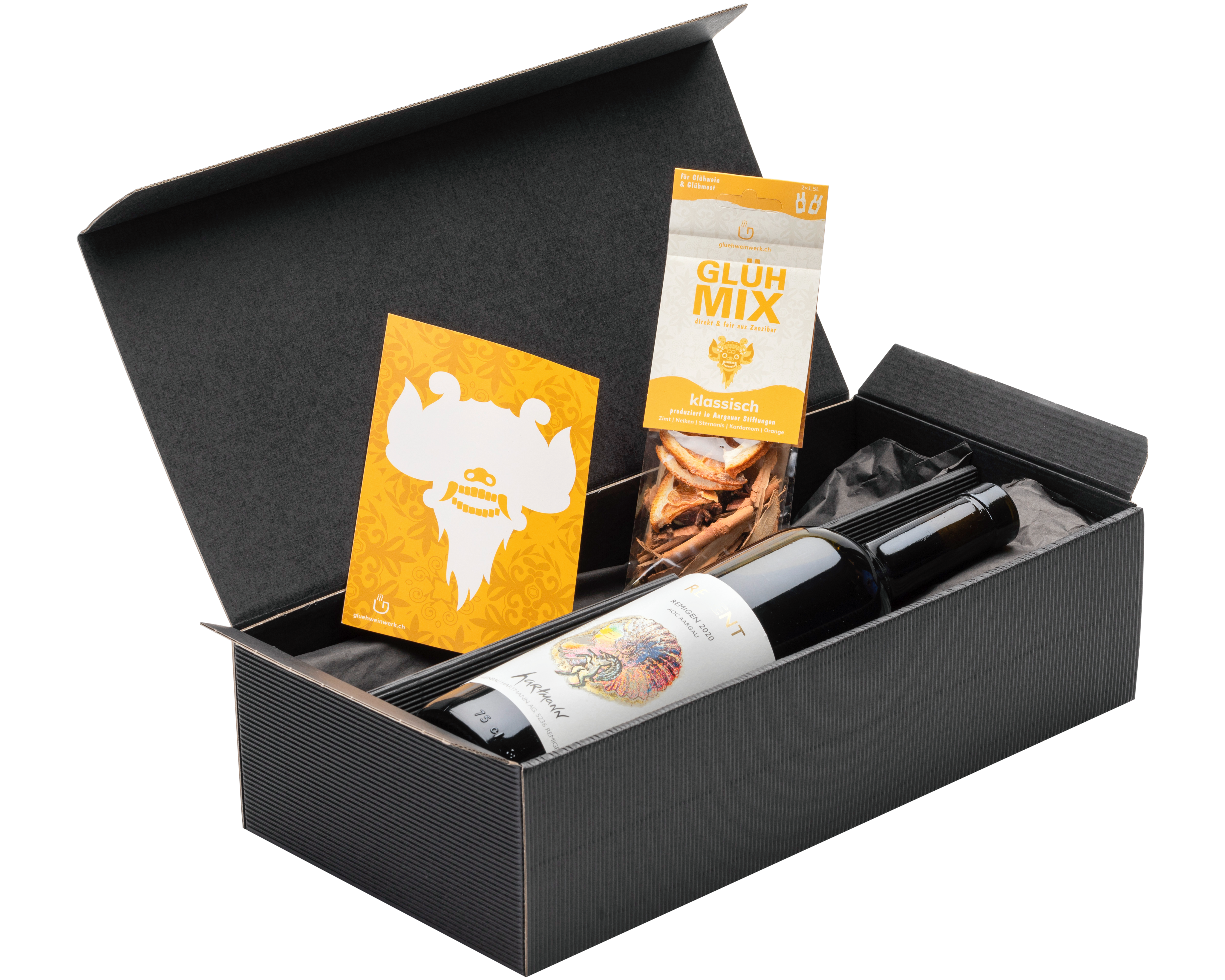 Die Geschenkbox Classic bietet dir, deinen Freunden und Liebsten das klassische Glühweinerlebnis! Die Geschenkbox Classic ist nicht nur ein qualitatives Weihnachtsgeschenk, sondern eine sozial nachhaltige Story, kreiert von gluehweinwerk.ch.